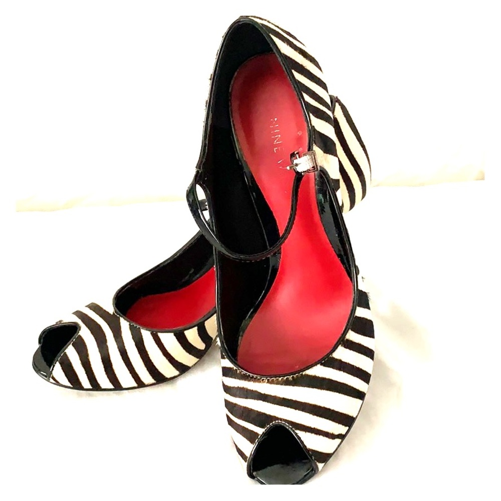 Zebra heels